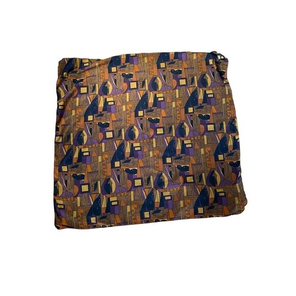 Women’s geometric Print brown scarf 40 x 40 - Picture 2 of 4